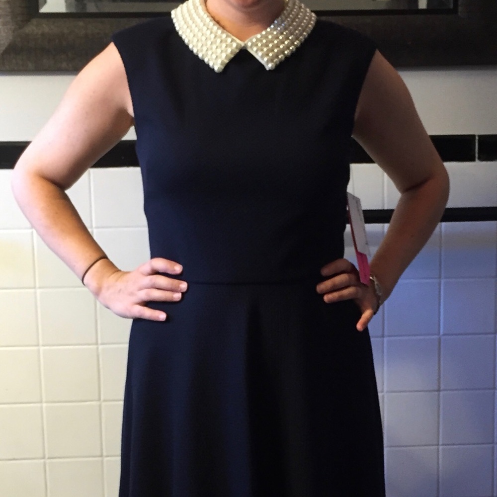 Betsey Johnson Size 4 Pearl Necklace Dress